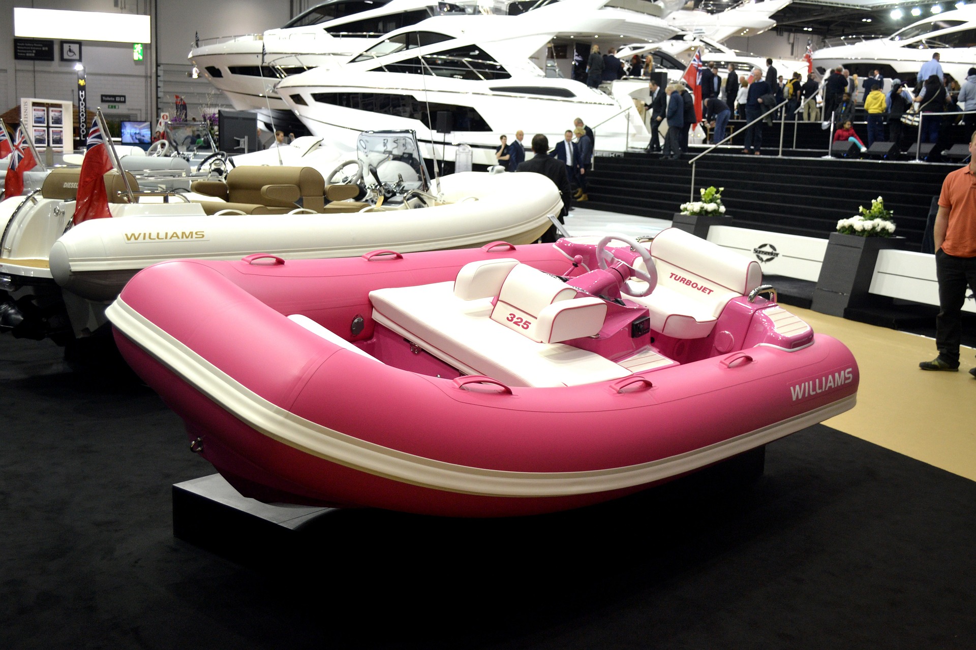pink boat